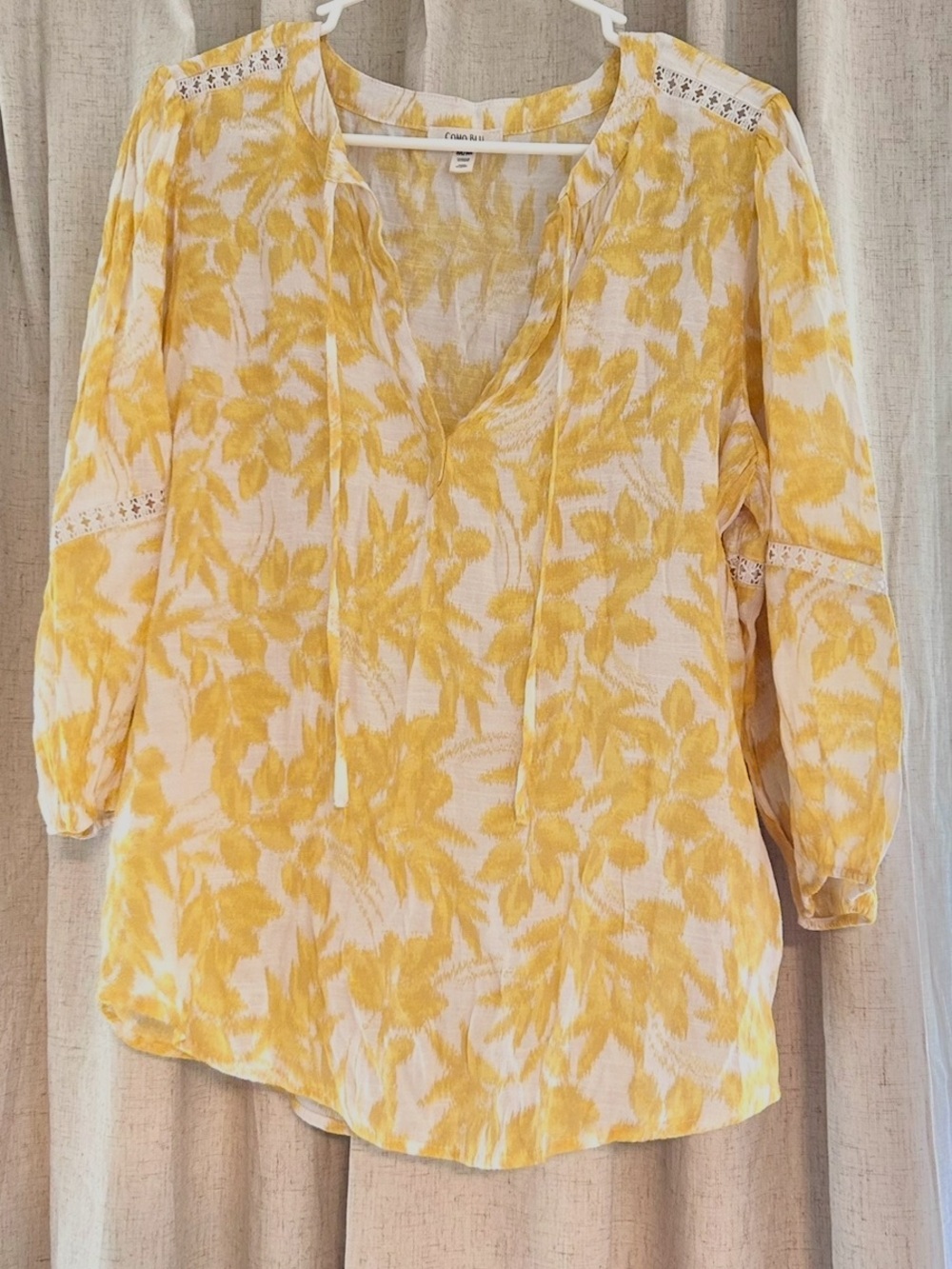 Como Blu Yellow Floral Tie-Front Tunic Top
